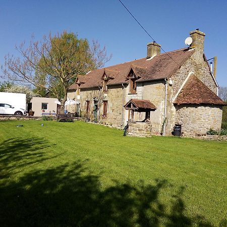 Le Beauregard Bed and Breakfast Rânes Exterior foto